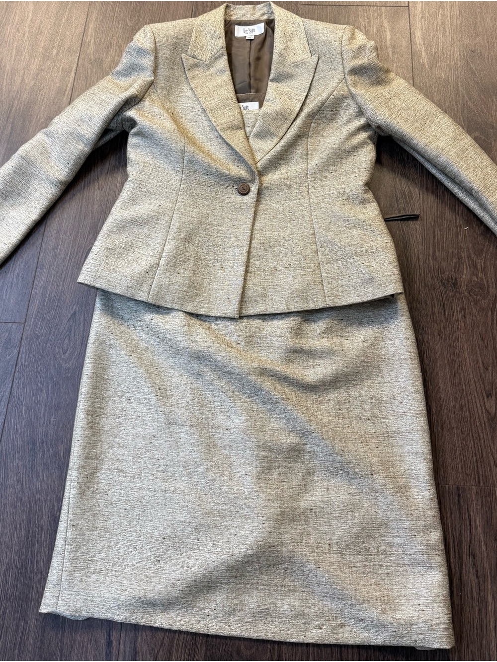 Le Suit Gray Skirt Suit Set - Women's Three-Piece Professional Ensemble
